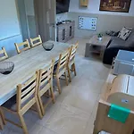 U Dedka アパートホテル 4*
